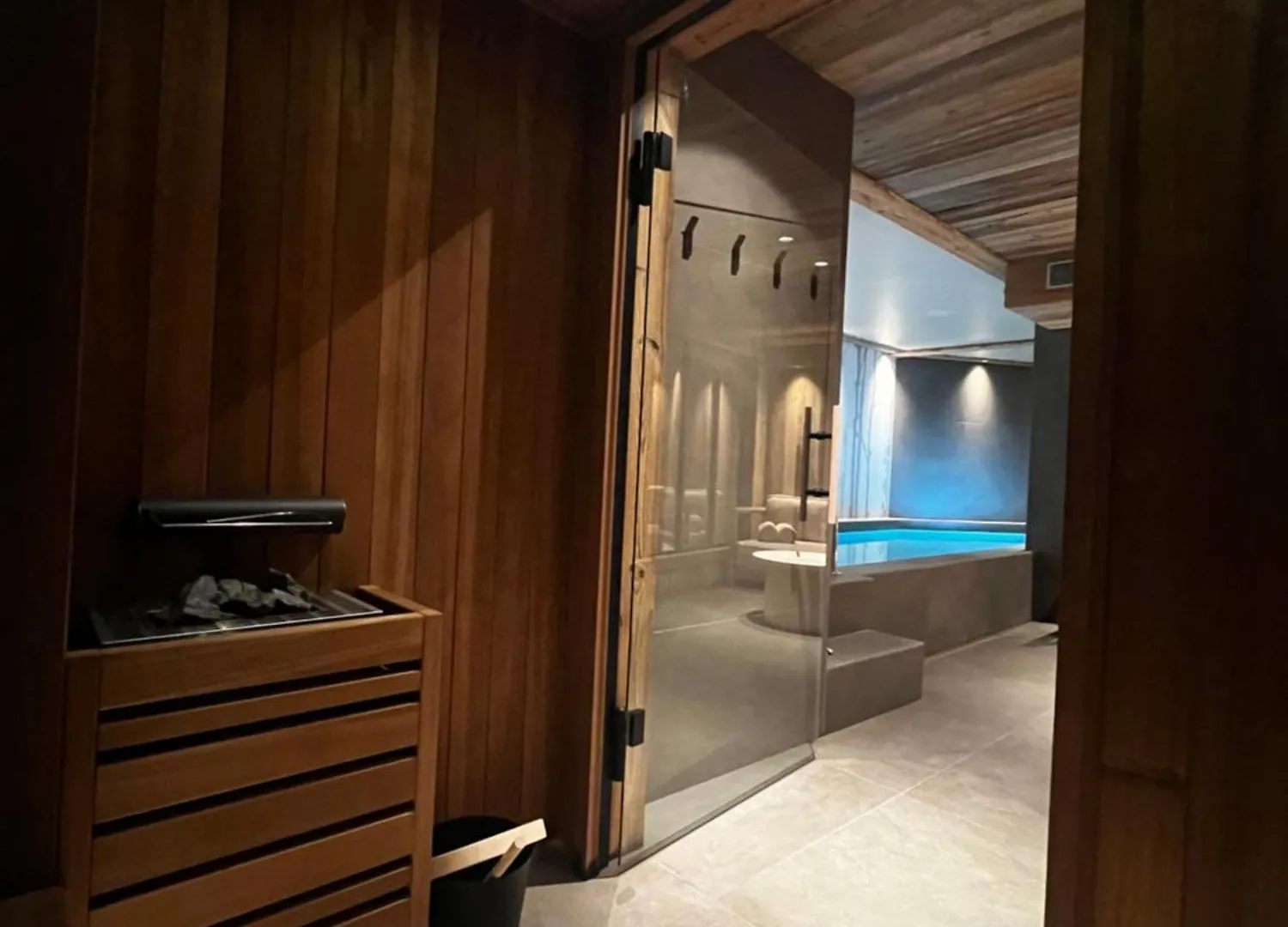Chalet Prive De Luxe Igloo Avec Piscine Sauna Et Cheminee, 4 Chambres, 200M2 By Hotel Montblanc Val-dʼIsère