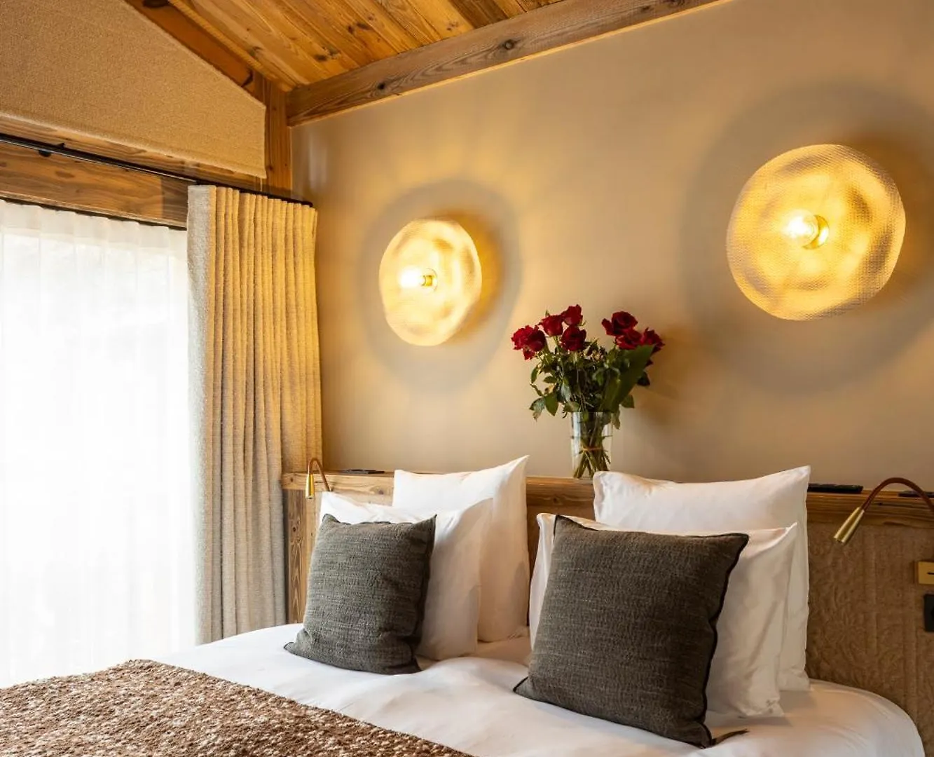 Chalet Prive De Luxe Igloo Avec Piscine Sauna Et Cheminee, 4 Chambres, 200M2 By Hotel Montblanc Val-dʼIsère