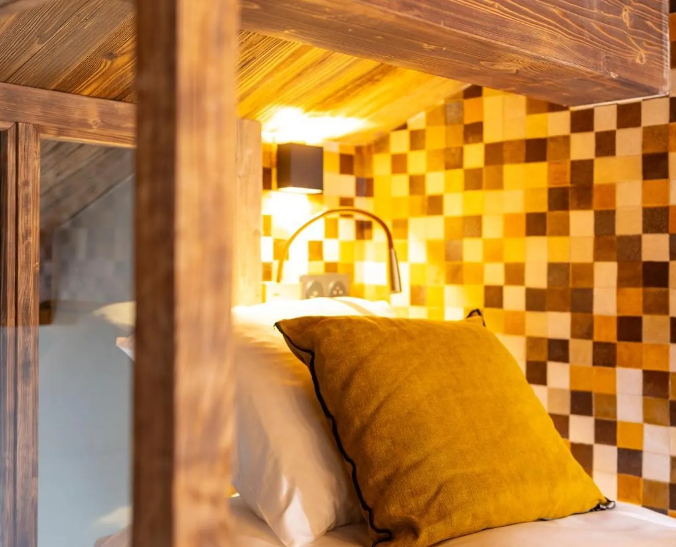 Chalet Prive De Luxe Igloo Avec Piscine Sauna Et Cheminee, 4 Chambres, 200M2 By Hotel Montblanc Val-dʼIsère 0*,  Francia