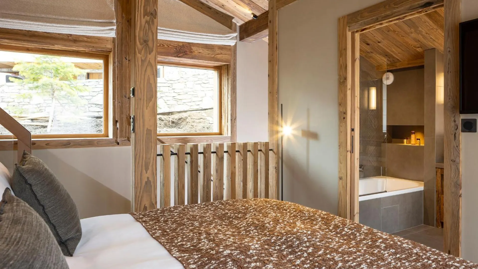 Chalet Prive De Luxe Igloo Avec Piscine Sauna Et Cheminee, 4 Chambres, 200M2 By Hotel Montblanc Val-dʼIsère